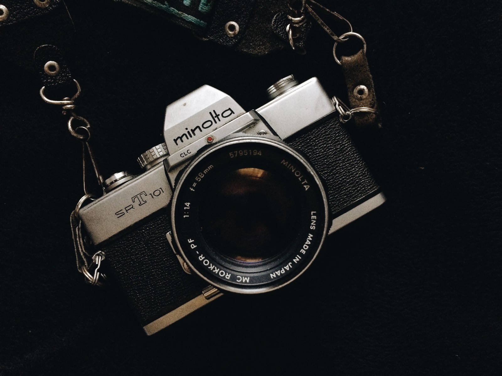 Minolta SRT101 Camera