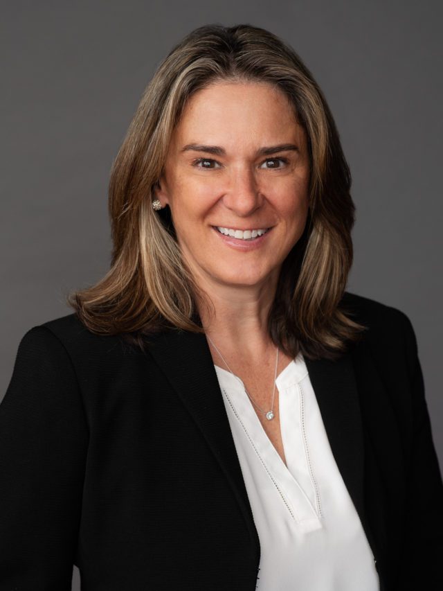 3 Things to help you prepare for your Headshot Session